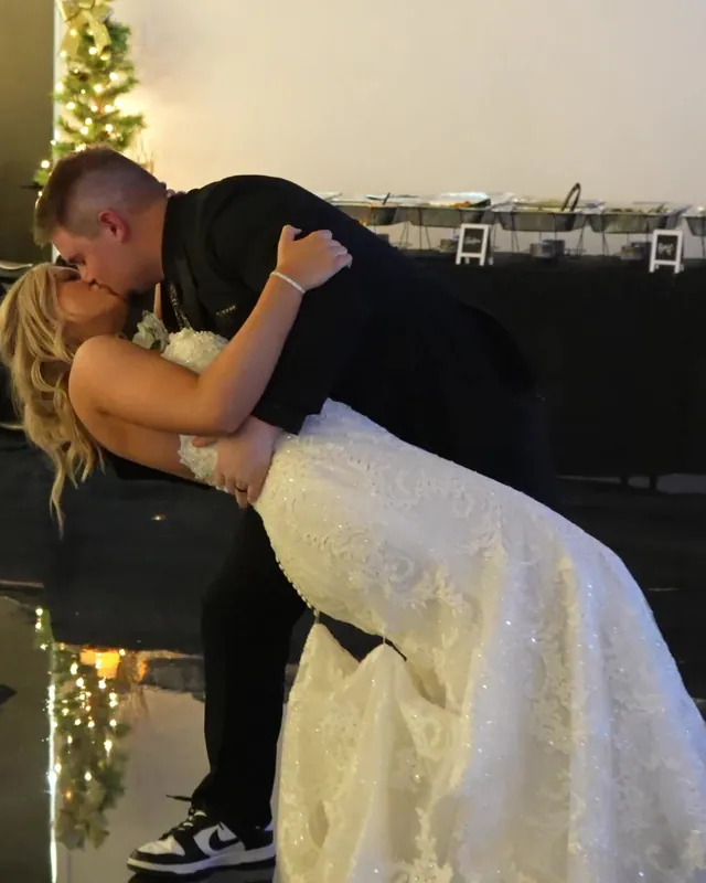 Hannah and TJ's dip kiss on the dance floor